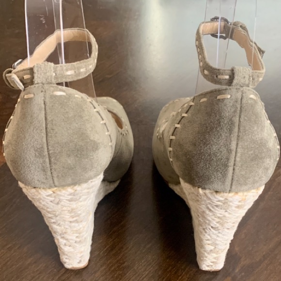 💫HP‼️💫 GIUSEPPE ZANOTTI Wedges in Grayish-Sage Color, Size 38.5 (US 8.5) - Picture 5 of 11